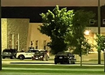 아이오와 교회서 총격, 3명 사망..바이든 대국민호소에도