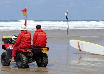 최고연봉 LA ‘라이프 가드’, 51만달러.. 대부분 20만달러 이상