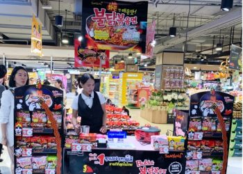 [비하인드] K-푸드 아이콘이 된 ‘불닭볶음면’