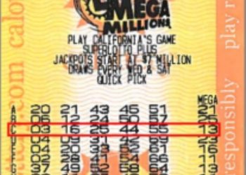 로또 27번만에 4억 2600만달러 대박..우들랜드힐스 40대 여성