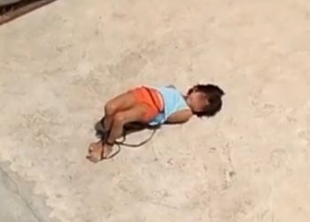 “숙제 안해서”…폭염에 5살 딸 묶어 옥상에 방치한 인도 엄마