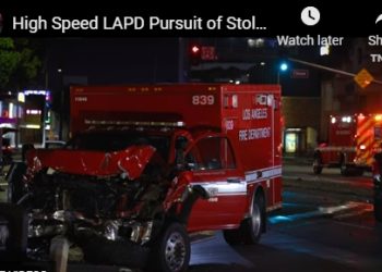 LA소방국 구급차 훔쳐 도주하다 3중 충돌(영상)