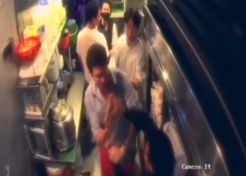 한인 식당서 난동, 종업원 폭행 대형은행 간부 해고(영상)