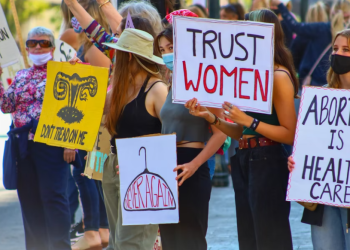 대법원 판결 앞두고 “30년만에 미국 낙태율 증가”