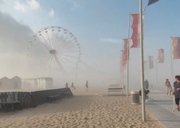 미니 토네이도 기습 9명 사상… 노르망디 아수라장(영상)