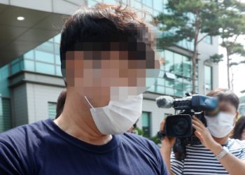 “아내가 종교에 빠져서” 전처·처남댁 살해