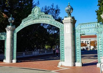 ‘학자금 빚 허덕’ 가주 대학생..평균 2만1200달러 빚 안고 졸업. 전국 최고