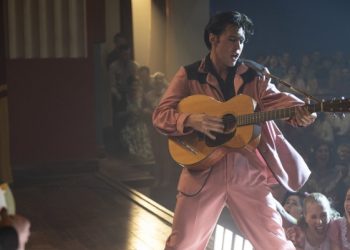 “어찌보면 엘비스는 K-팝 같은 문화 창시자”