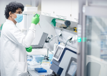 화이자, 25배 더 강력한 오미크론 대응 백신 개발