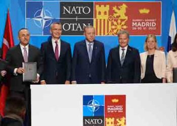 스웨덴·핀란드 나토 가입 ‘성큼’…러시아에 타격