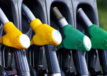 개솔린가격 또 사상 최고…”10개주 이미 5달러 넘어”