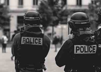 대학서 열린 고교 졸업식 직후 총격, 여성 1명 사망