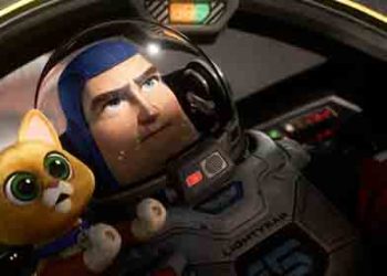 크리스 에반스 “버즈의 책임감, 캡틴아메리카와 닮았죠”