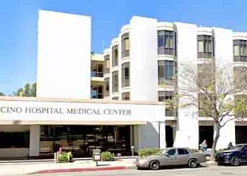 엔시노 병원서 의사-간호사 괴한 흉기에 찔려(1보)