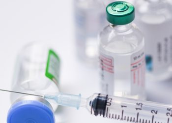 “오피오이드 주사 합법화”논란..주하원, 주사센터 설치안 통과