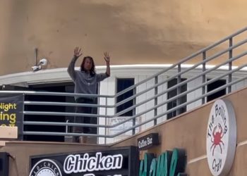 한인타운 ‘서울의 밤’ 식당 칼 든 괴한 침입, 한인업주 위협 ..경찰 체포