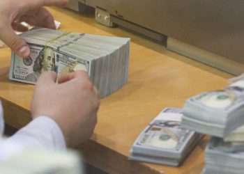 자이언트 스텝 전망에…원·달러 환율 1300원대