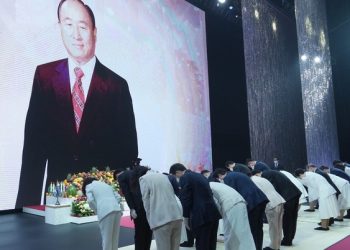 통일교 “아베 총격범 母, 현재 우리 신자 아냐”