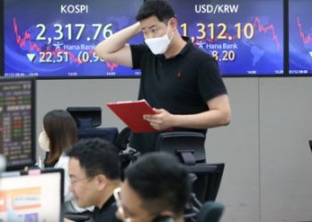 환율 비상, 13년 만에 최고치 급등..1400원 가나