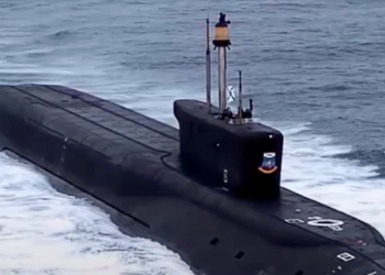 러, 흑해 잠수함서 미사일 발사..사상자 120여명