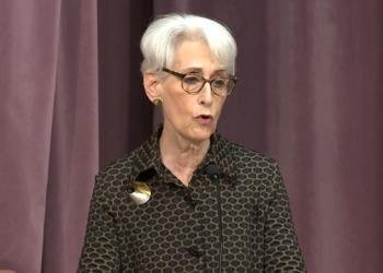 국무부 ‘엘리 위젤 보고서’가 뭐길래..러시아, 중국 집중 타격