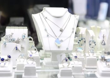 “1억달러 ” 보석 운송 트럭, LA서 털렸다..보석상 18개사 피해