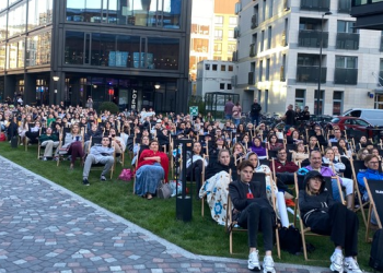 폴란드, 지금 한국 영화에 빠졌다..엑시트, 터널, 부산행, 뷰티인사이드