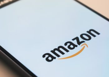 아마존, 가짜 리뷰 페이스북 그룹 1만1000개 고소