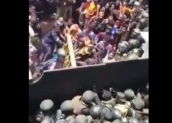 최악의 무정부 상태 스리랑카, 대규모 유혈사태 우려(영상)