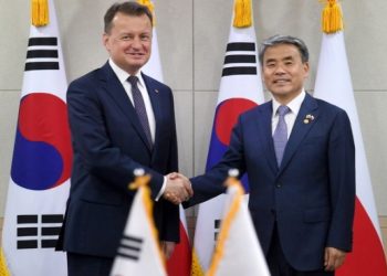 천문학적 규모 한국무기 구입..K-2전차 1000대, FA-50 48대