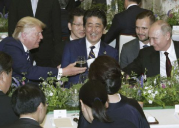 크렘린 “푸틴, 아베 국장 안가”