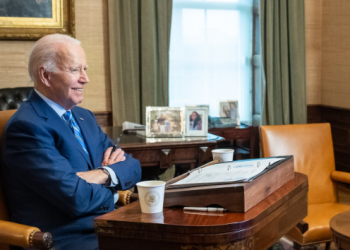 바이든, 트럼프 저격…”패배한 대통령 거짓말이 지옥 만들어”