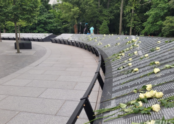 한국전 전사자 ‘추모의 벽’ 공식 제막..워싱턴D.C. 기념공원