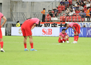 한국 축구 또 다시 일본에 굴욕..요코하마 이어 도쿄 참사