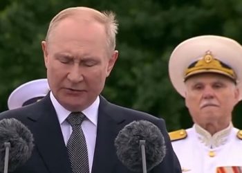 푸틴 대통령, “지르콘 극초음속 크루즈 미사일 실전 배치”