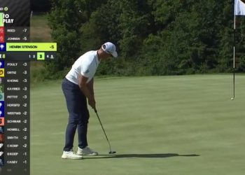 헨릭 스텐손, LIV골프 진출 첫 대회서 우승 눈앞