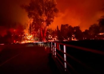 북가주 매키니 산불, 강풍 타고 오레건, 몬태나, 아이다호 확산(영상)