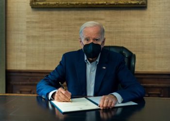 바이든, 코로나19 재확진…팍스로비드 재발 사례인 듯