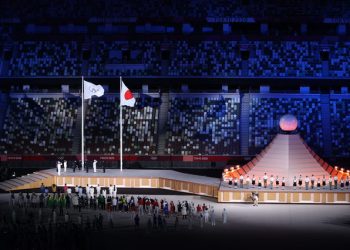 ‘악취 진동’ 도쿄올림픽 심판 단체복 계약도 뇌물..검찰 수사