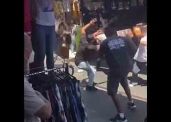 한인 의류업체 밀집 다운타운 패션 골목서 집단 난투극(영상)..이유 들어보니