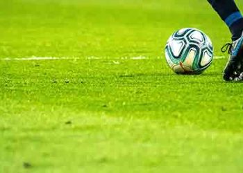 옥스나드서 고교 축구 경기 중 난투극..학생 1명 사망