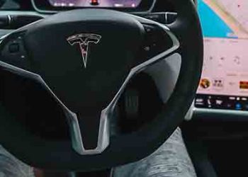 ‘인력감축’ 테슬라, 오토파일럿 AI 책임자마저 떠나