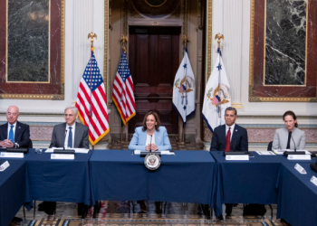 바이든, 낙태권 보호 행정명령 추가서명…”여성 건강·삶 위태로워”