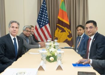 냉랭했던 미·중·러 외교장관 프놈펜서 한자리…블링컨, 눈길 한번 안줘