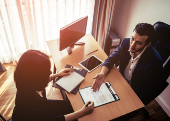 예상 뛰어넘는 일자리 증가…금리인상 속도 못늦춰