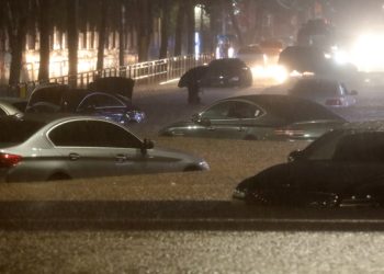 폭우에 ‘물바다’된 강남..”여기 서울 맞아?”