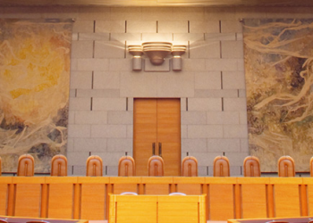 일본 “男→女 성전환 수술 전 낳은 자녀만 부녀관계”