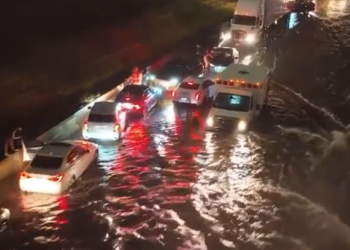 텍사스도 물바다…”산불 지나니 이젠 홍수까지”