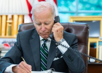 바이든 대통령 지지율 44%…올 들어 최고 기록