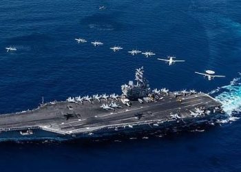 ‘펠로시 방문’ 대만해협 긴장고조..中군용기들 근접비행